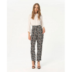 Pantalón Surkana largo recto talle alto crepe estampado Negro