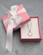Joyas y Regalos: Encuentra el Perfecto para Cada Ocasión.